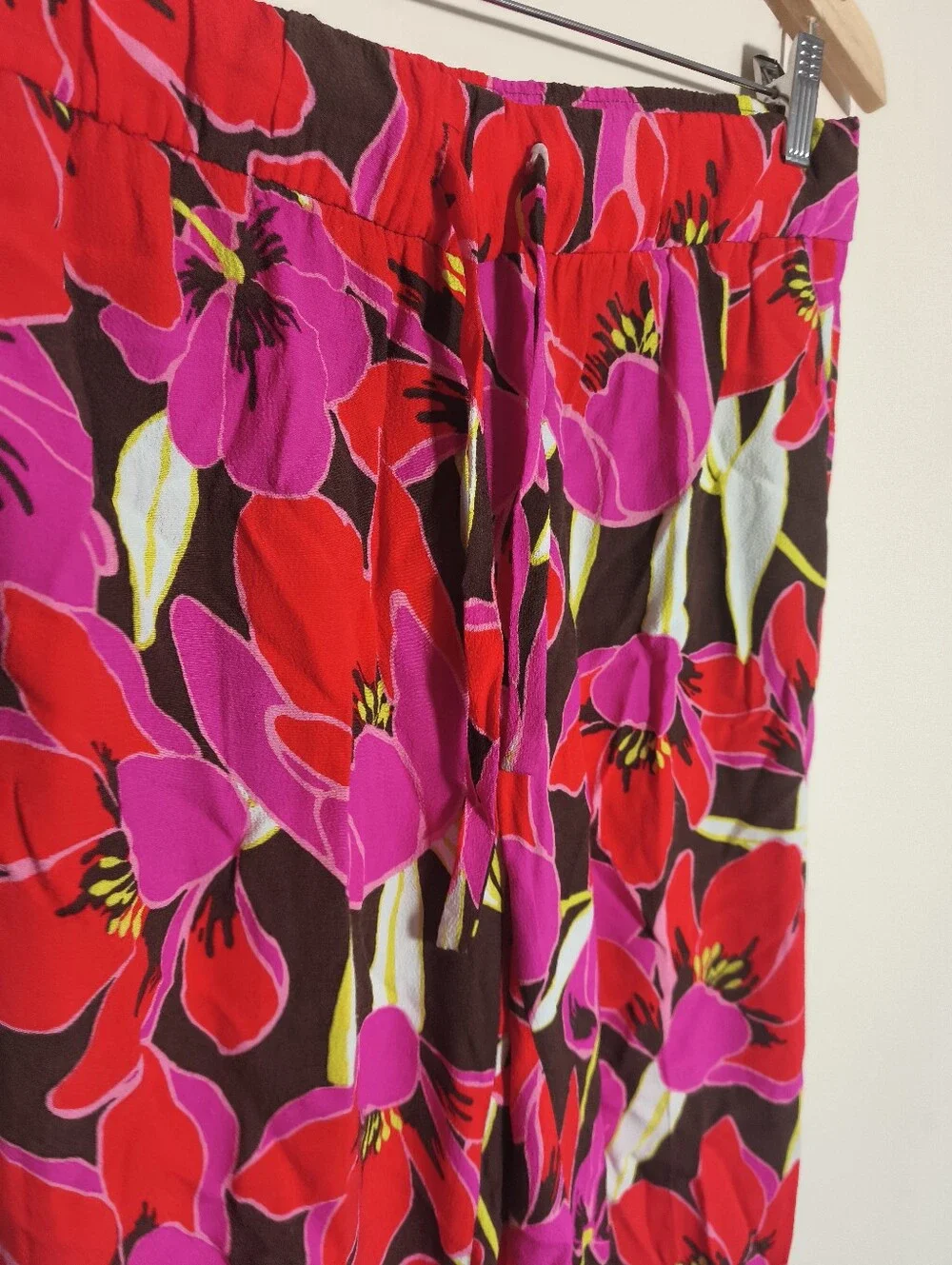 Kate Spade Hutton Tropical Floral Pull On Pants sz 2 Pink Red Resort Chic Artsy